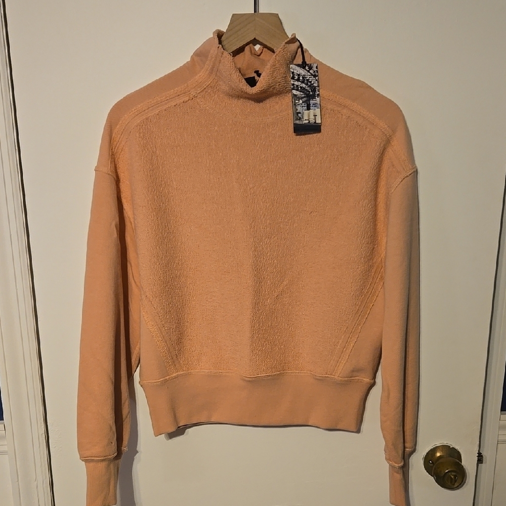 Twenty Montreal Peach Knit Top